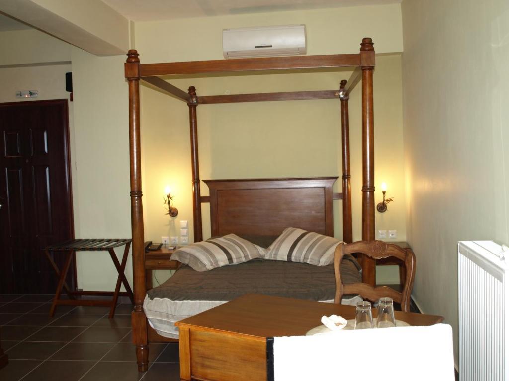 Porto Mani Suites Kyparissos  Zimmer foto