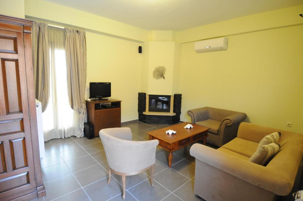 Porto Mani Suites Kyparissos  Zimmer foto